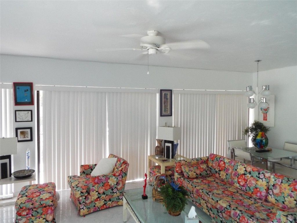 6060 S Falls Circle Drive, Unit 225, Lauderhill, FL 33319 Photo