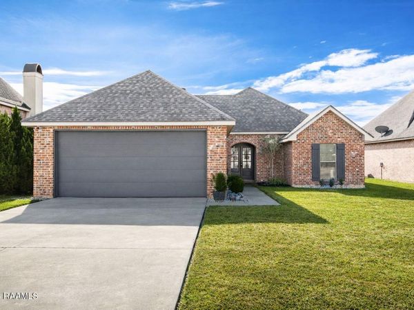 206 Blackwater River Drive, Lafayette, LA 70508