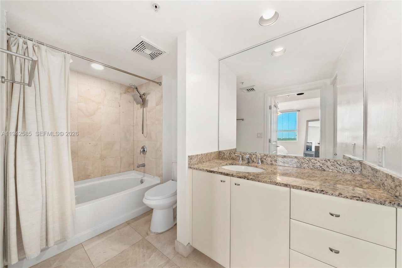 610 W Las Olas Blvd, Unit 1614N, Fort Lauderdale, FL 33312 Photo