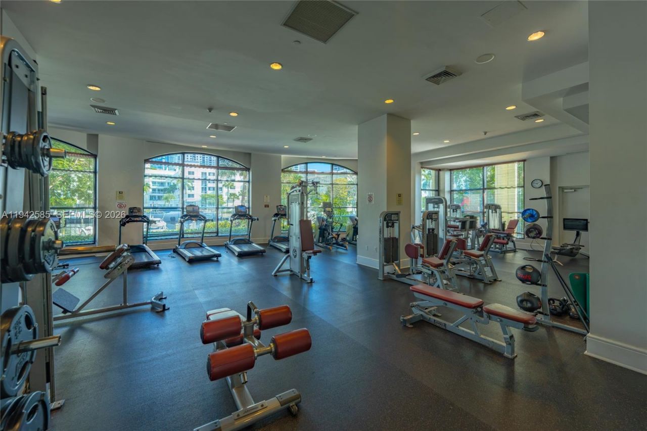 610 W Las Olas Blvd, Unit 1614N, Fort Lauderdale, FL 33312 Photo