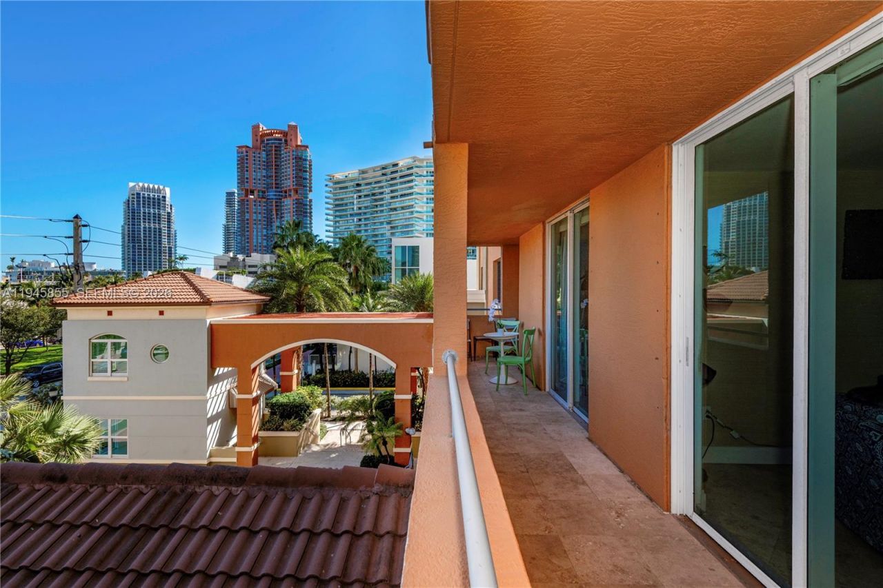90 Alton Rd, Unit 301, Miami Beach, FL 33139 Photo