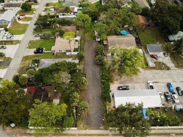 3630 S Haverhill, Green Acres, FL 33463