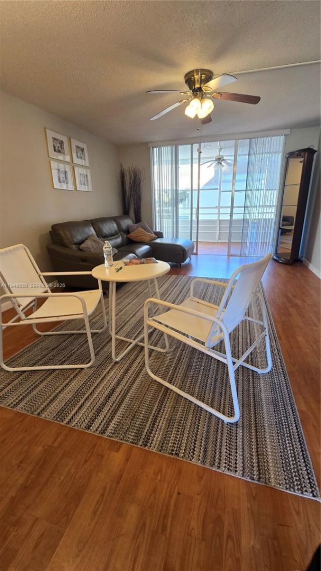 2900 NW 48th Ter, Unit 310, Lauderdale Lakes, FL 33313 Photo