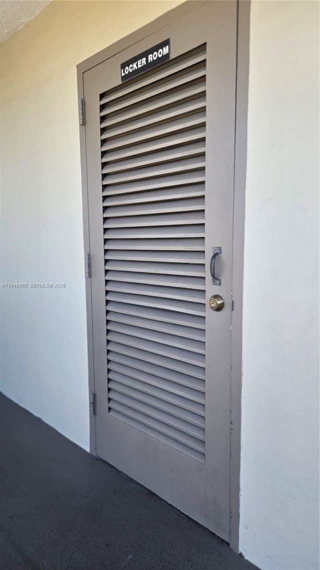 2900 NW 48th Ter, Unit 310, Lauderdale Lakes, FL 33313 Photo