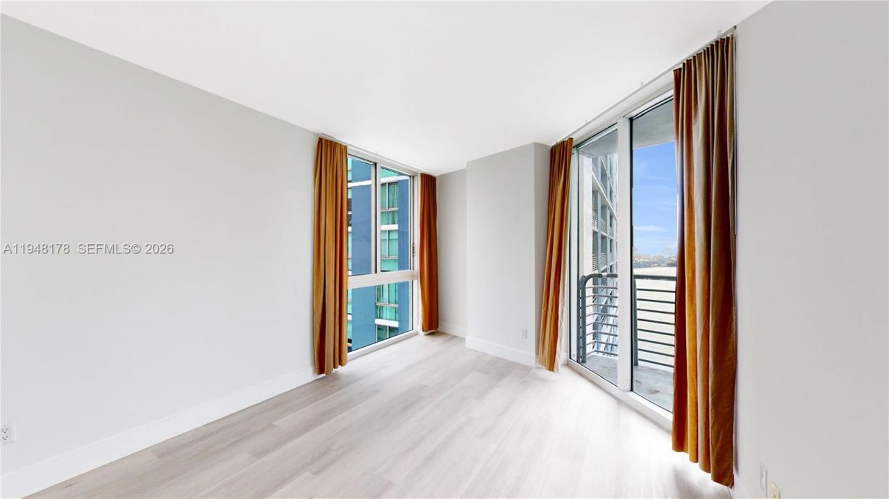 325 S Biscayne Blvd, Unit 2226, Miami, FL 33131 Photo