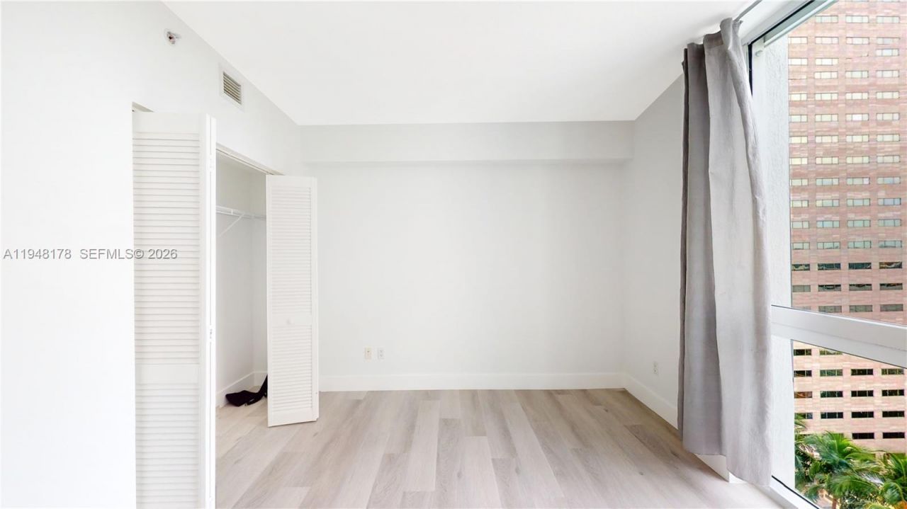 325 S Biscayne Blvd, Unit 2226, Miami, FL 33131 Photo