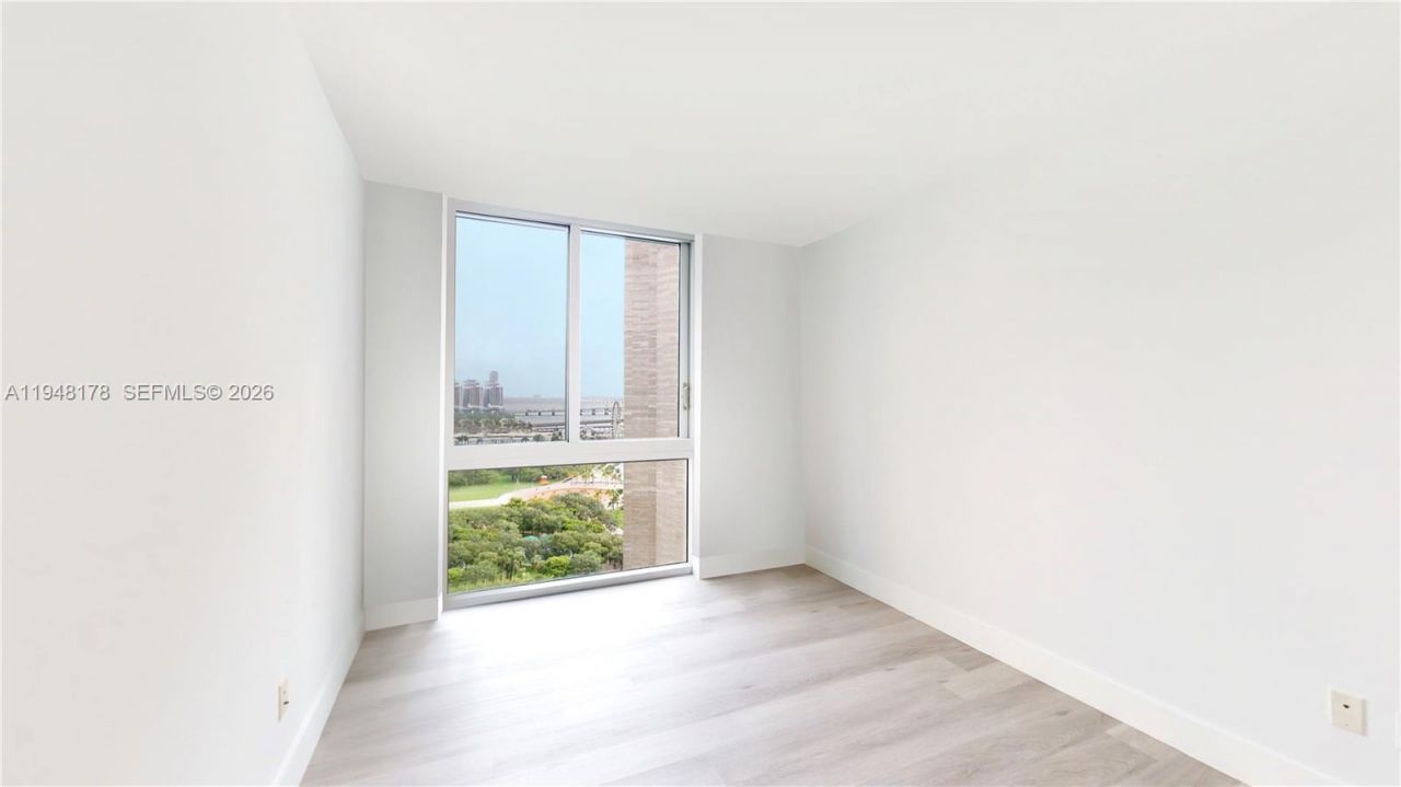 325 S Biscayne Blvd, Unit 2226, Miami, FL 33131 Photo