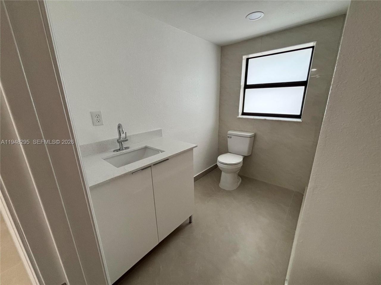 30 E 44th St, Unit 30, Hialeah, FL 33013 Photo