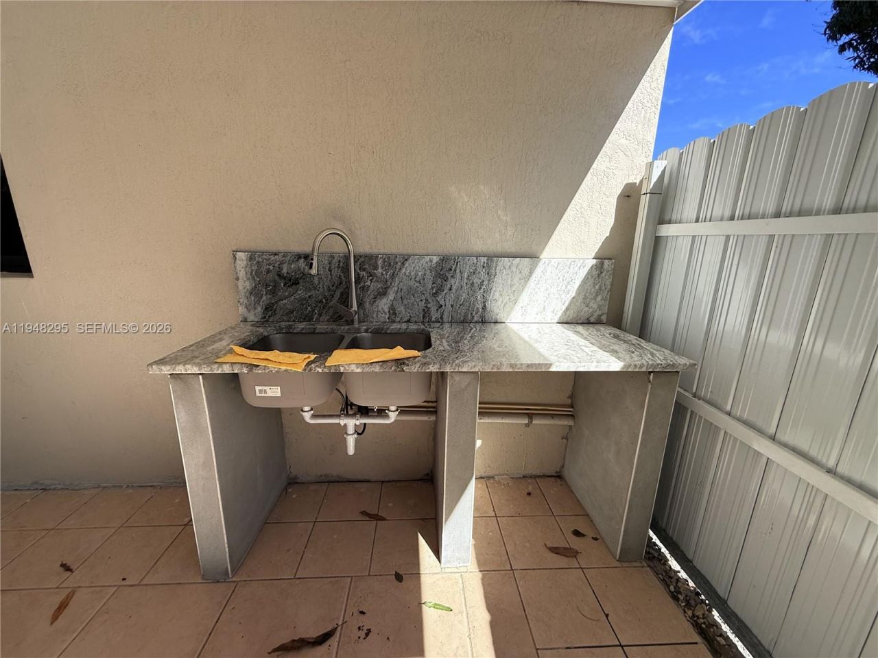 30 E 44th St, Unit 30, Hialeah, FL 33013 Photo