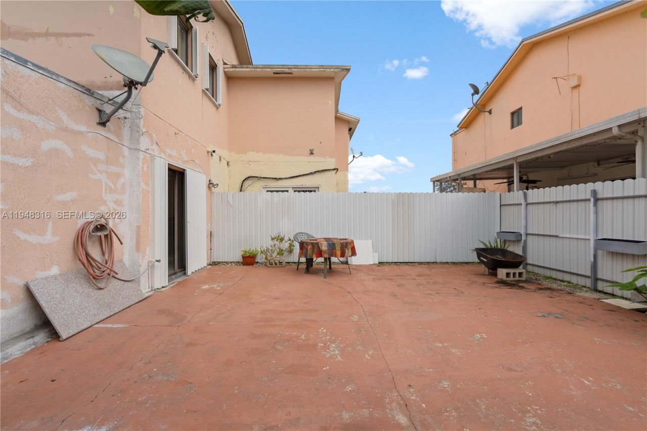 5890 W 25th Ct, Unit 6, Hialeah, FL 33016 Photo