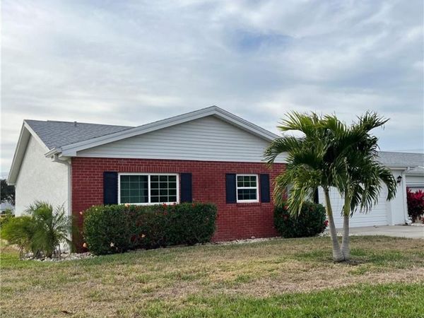 6986 Winkler RD, FORT MYERS, FL 33919