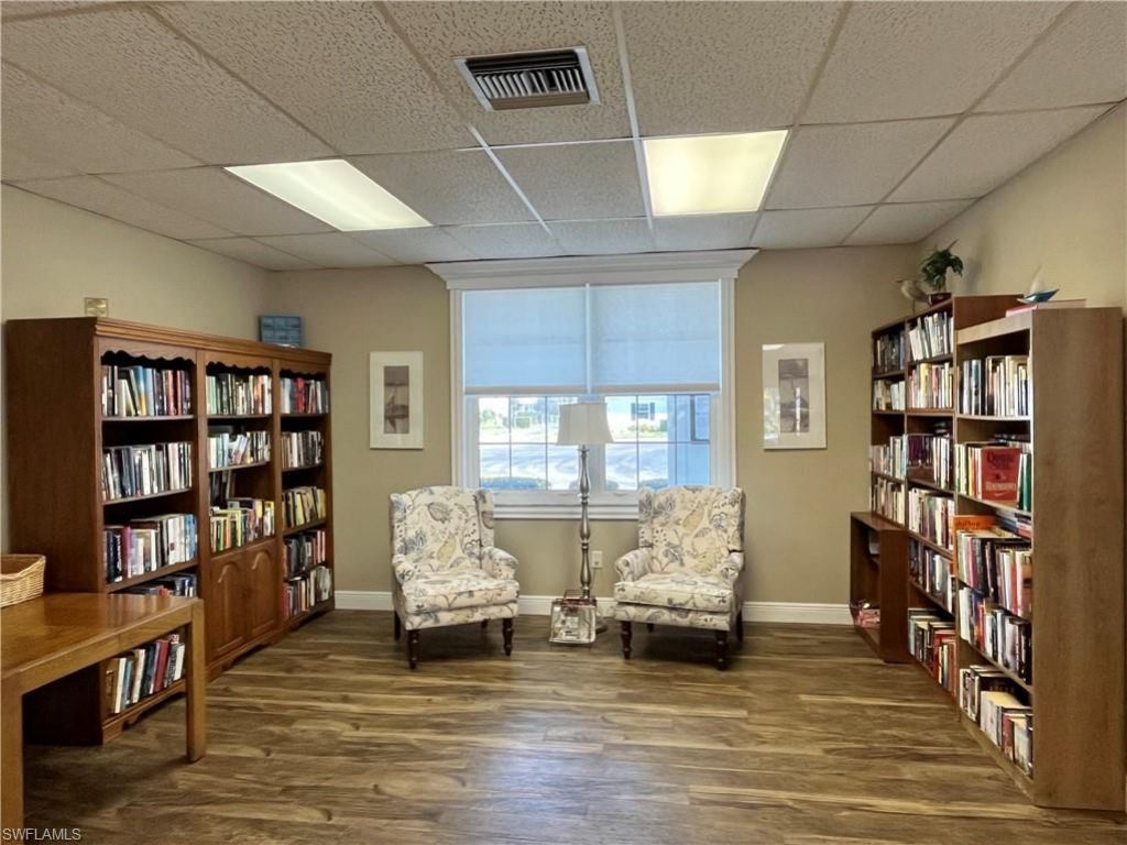 6986 Winkler Rd, Fort Myers, FL 33919 Photo