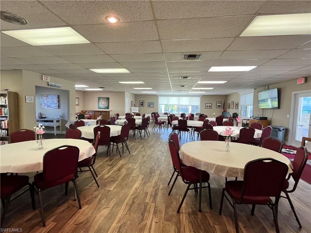 6986 Winkler Rd, Fort Myers, FL 33919 Photo