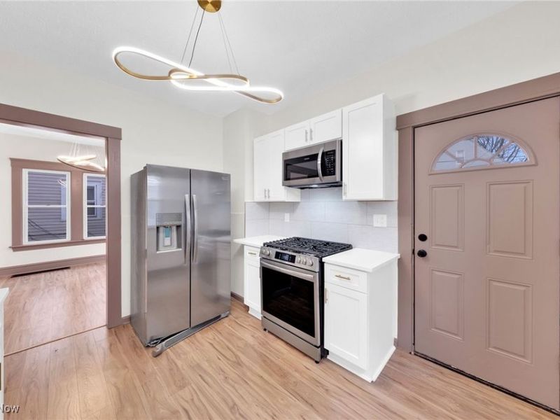 3887 W 21st Street, Cleveland, OH 44109 Photo 18