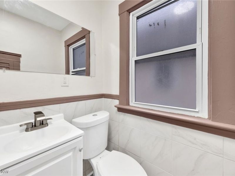 3887 W 21st Street, Cleveland, OH 44109 Photo 25