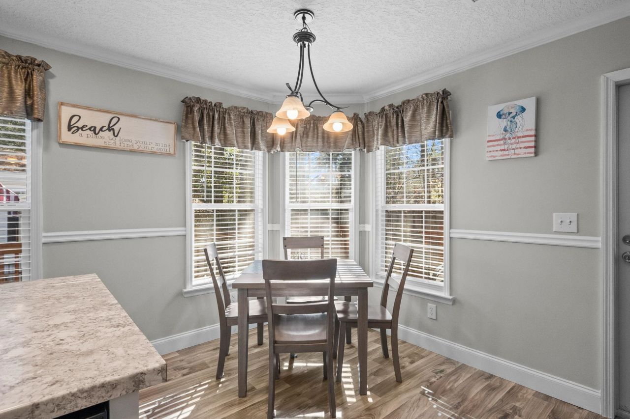 935 Southpark Dr. Photo 12