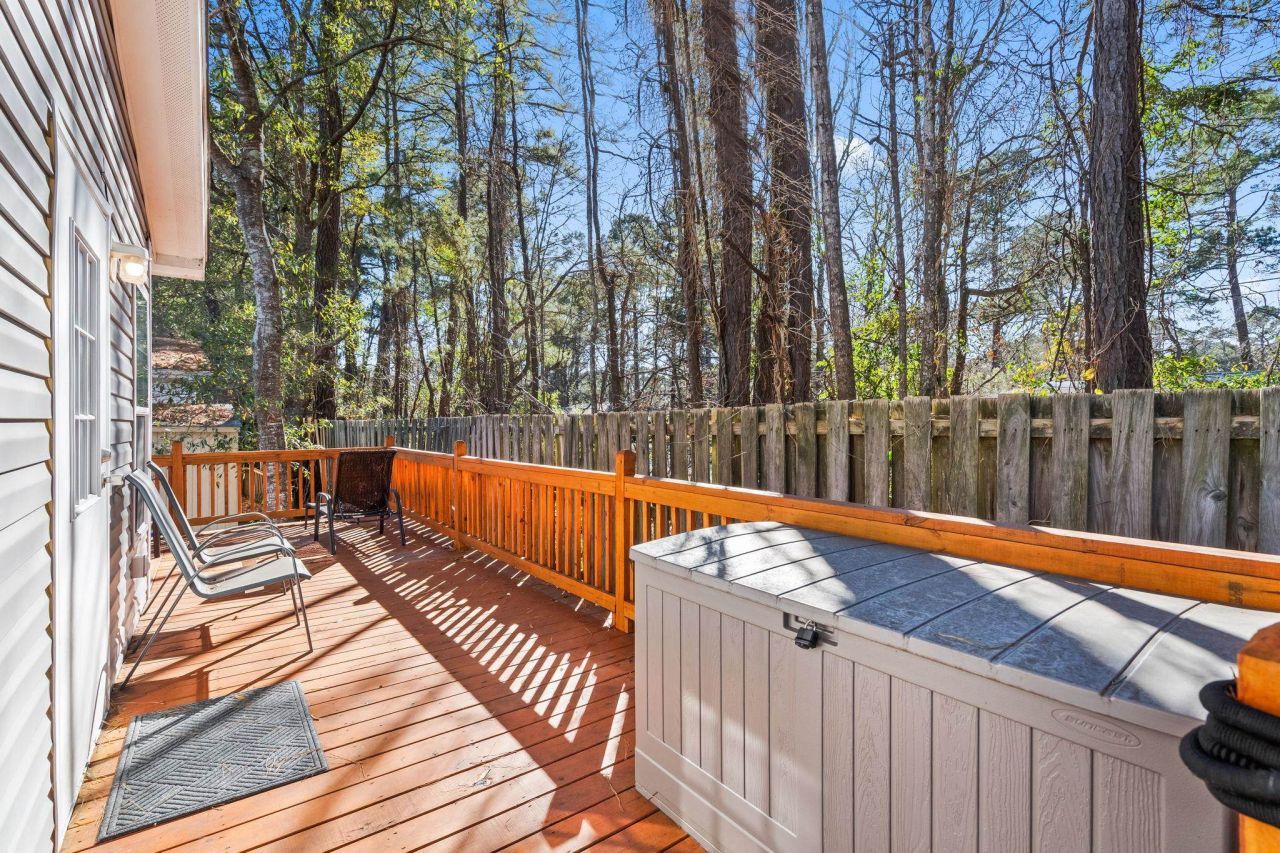 935 Southpark Dr. Photo 27