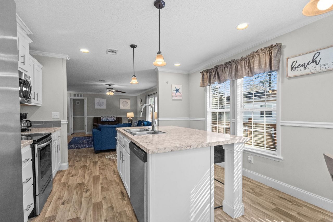 935 Southpark Dr. Photo 9