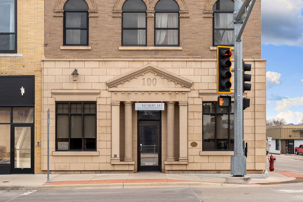 100 State Street N, Waseca, MN 56093