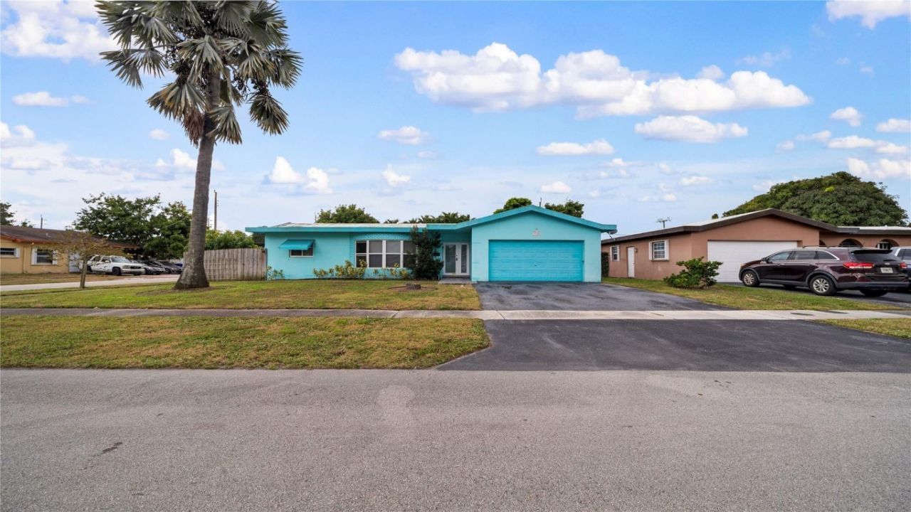 3700 NW 25th Street, Lauderdale Lakes, FL 33311 Photo