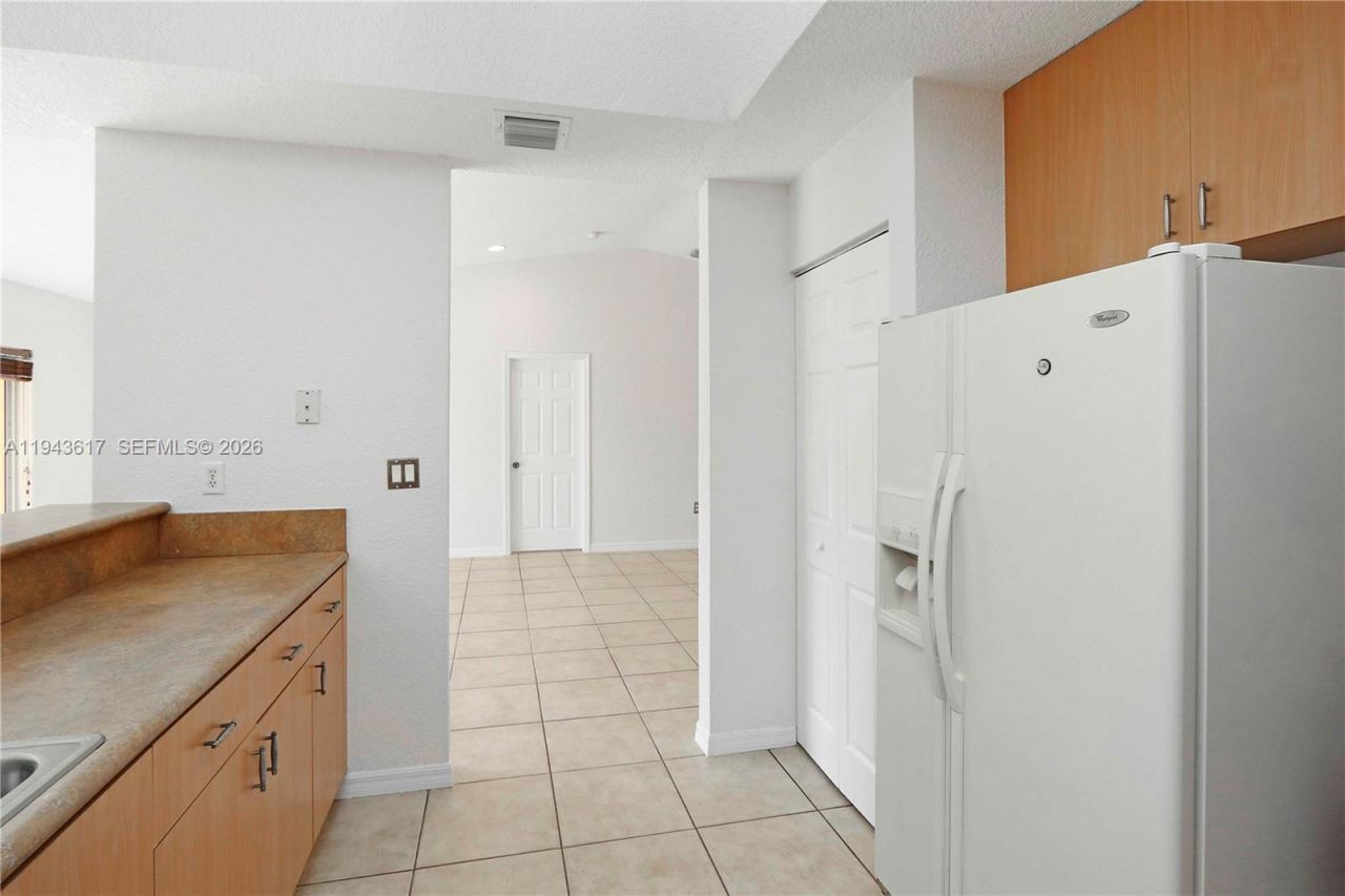 21055 SW 89th Pl, Cutler Bay, FL 33189 Photo