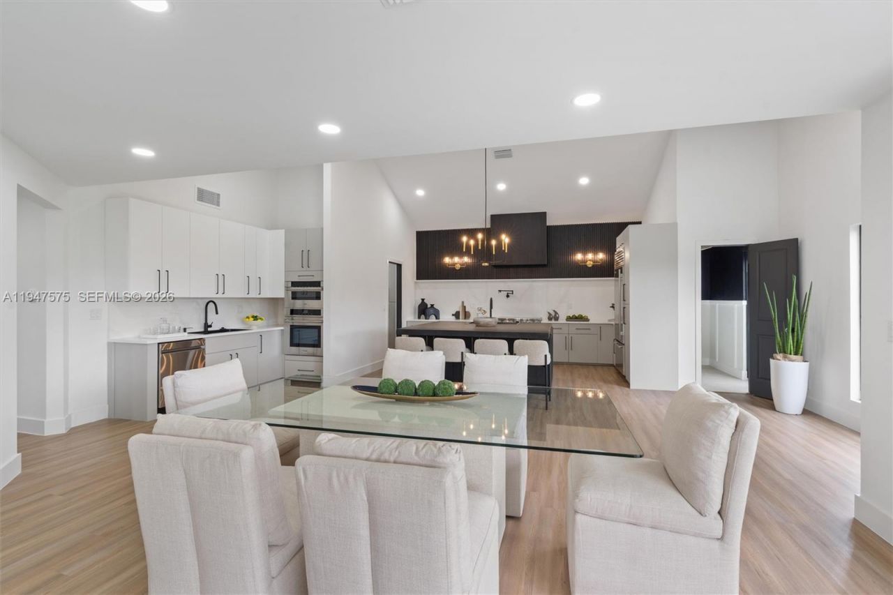 7190 Valencia Drive, Boca Raton, FL 33433 Photo