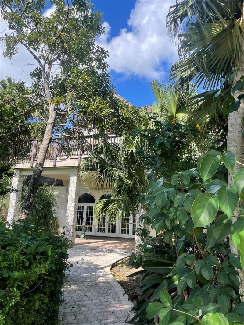 16930 SW 266th Ter, Homestead, FL 33031 Photo