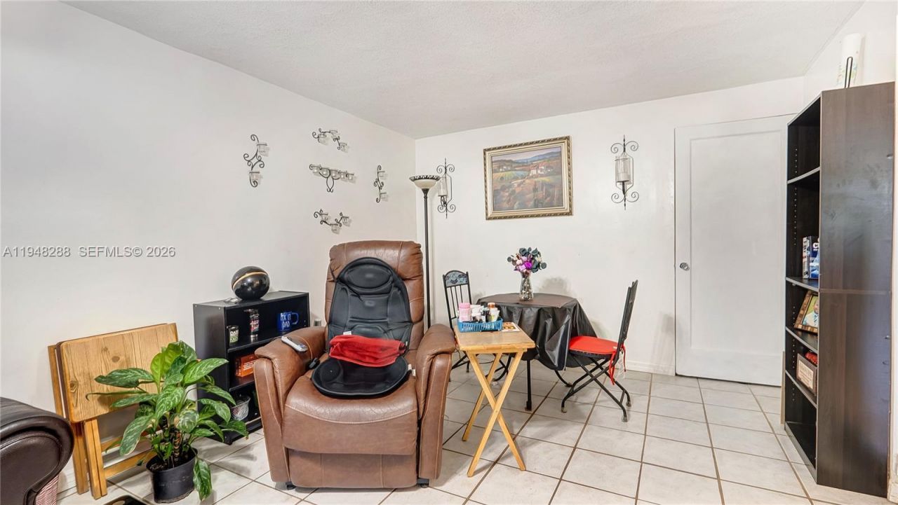 14421 Harrison St, Miami, FL 33176 Photo