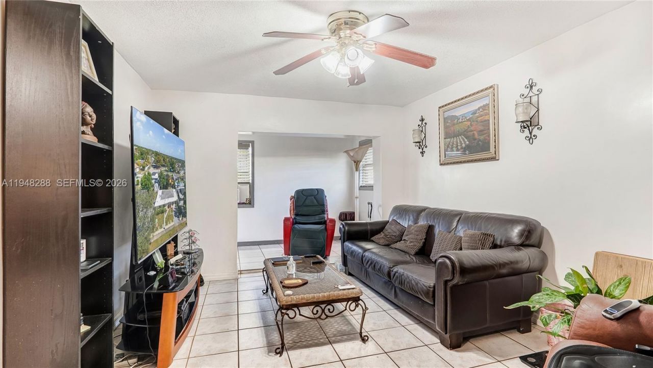 14421 Harrison St, Miami, FL 33176 Photo