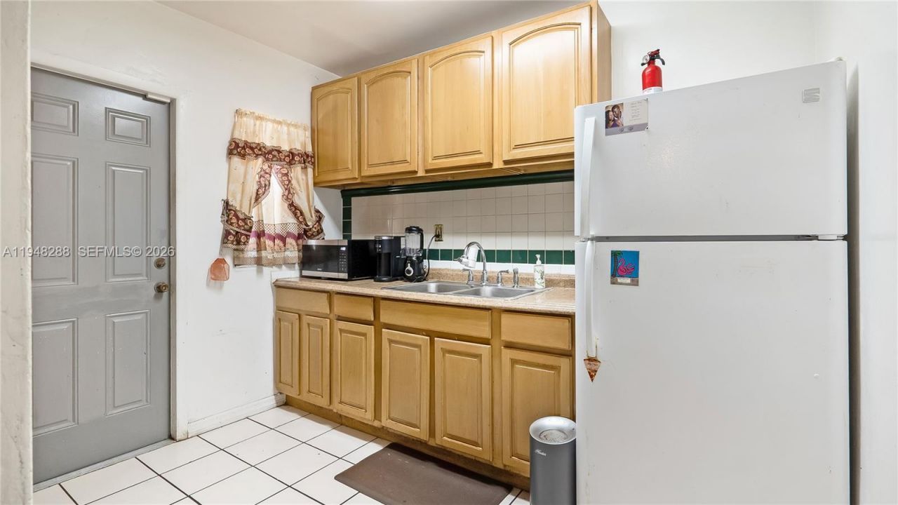 14421 Harrison St, Miami, FL 33176 Photo