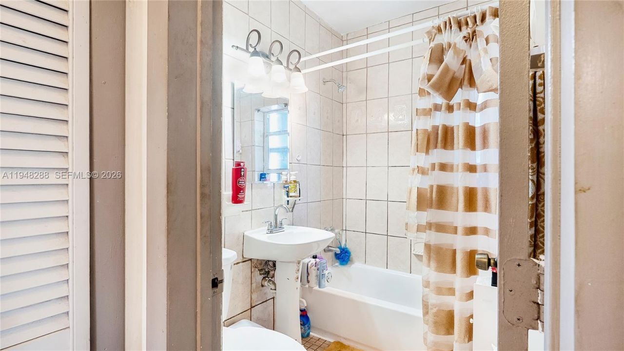 14421 Harrison St, Miami, FL 33176 Photo