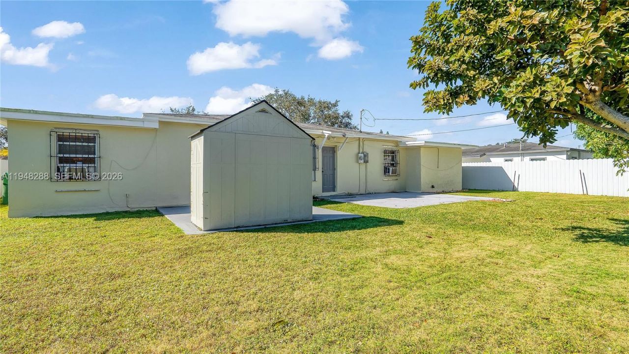 14421 Harrison St, Miami, FL 33176 Photo