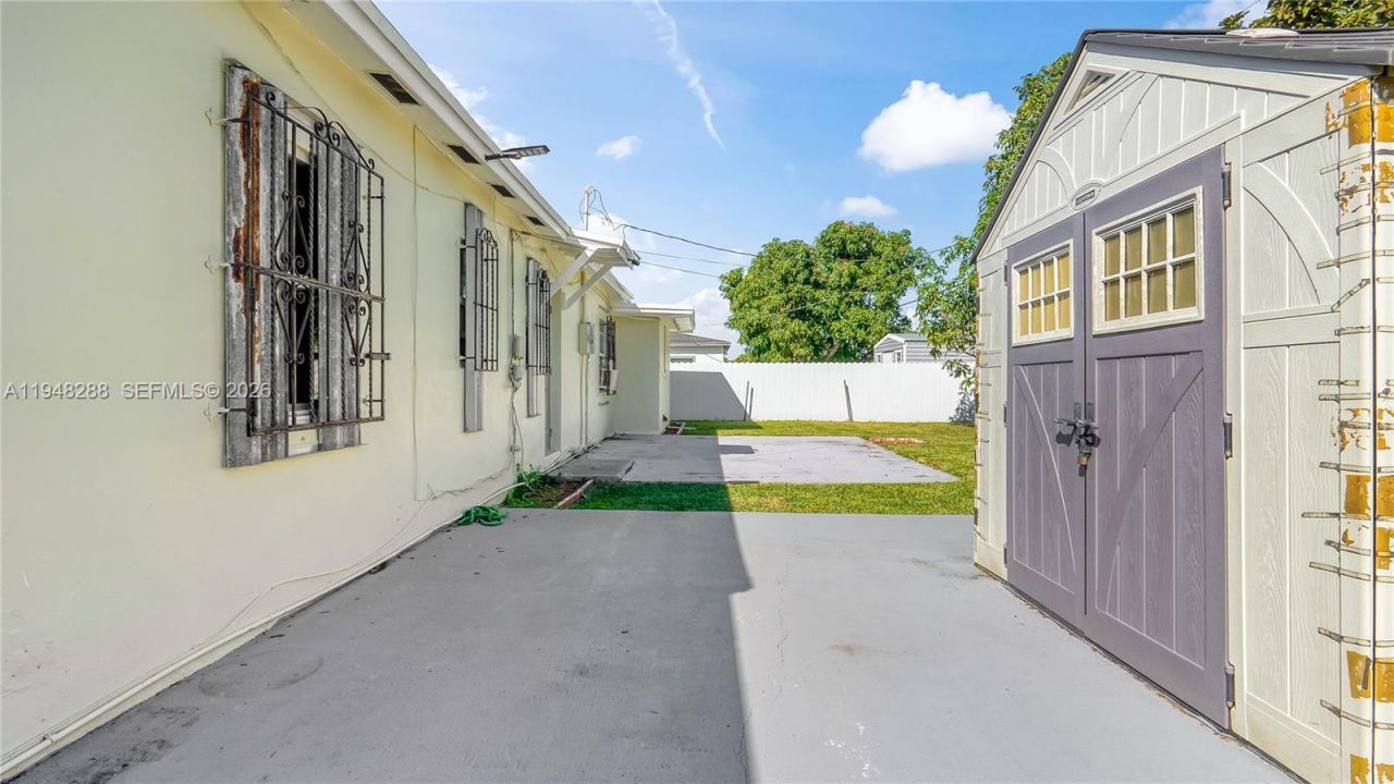 14421 Harrison St, Miami, FL 33176 Photo