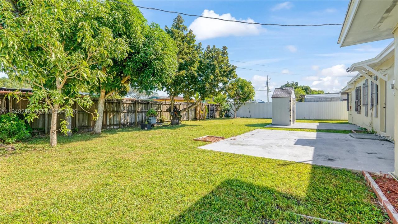 14421 Harrison St, Miami, FL 33176 Photo