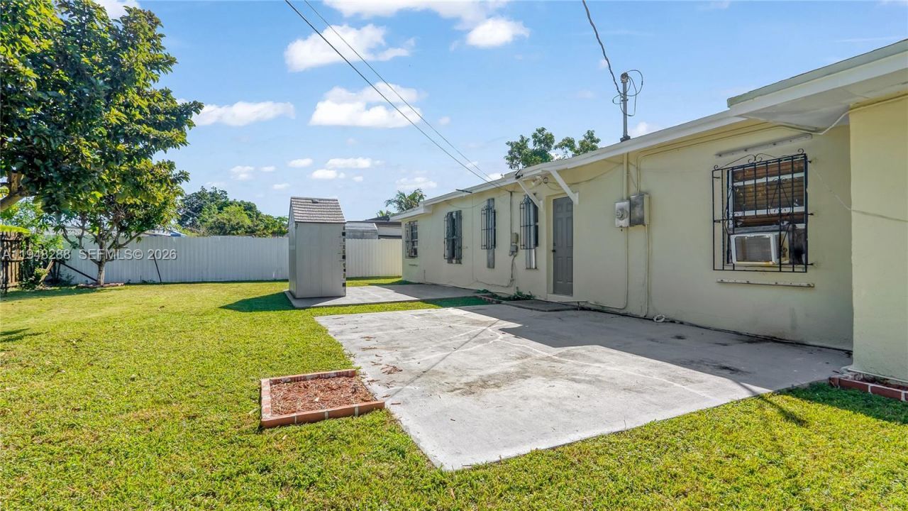 14421 Harrison St, Miami, FL 33176 Photo