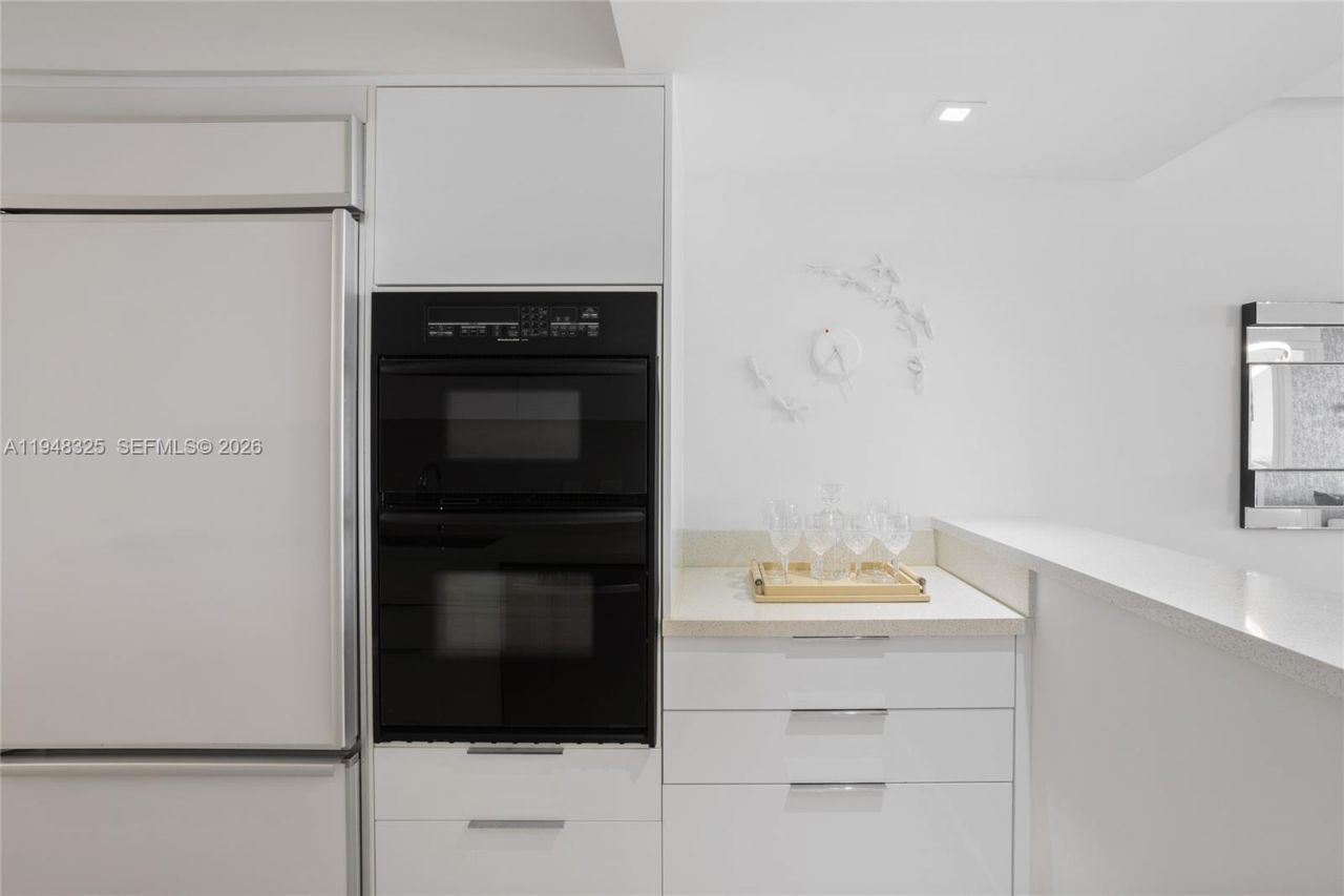 1800 S Ocean Dr, Unit 1708, Hallandale Beach, FL 33009 Photo