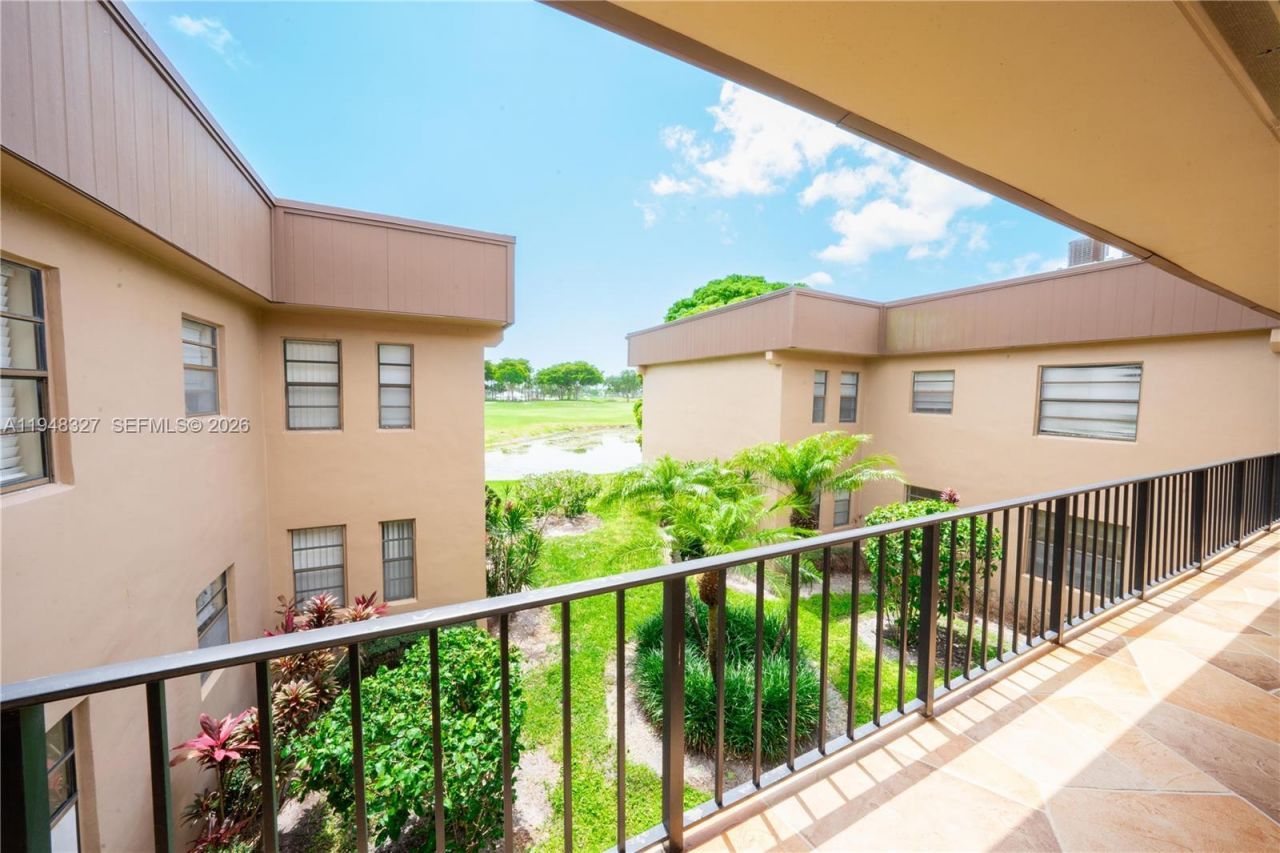 126 Piedmont C, Unit 126, Delray Beach, FL 33484 Photo