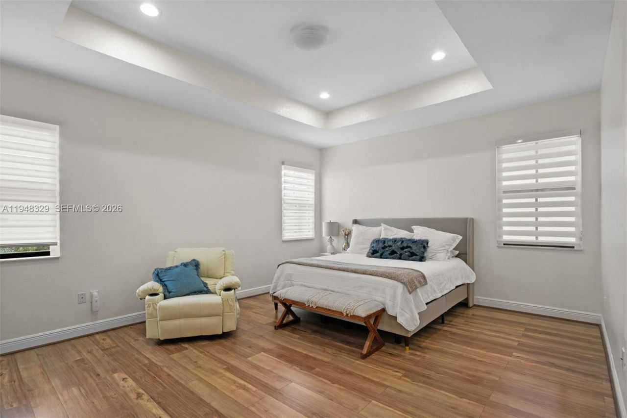 8658 NW 99th Path , Doral, FL 33178 Photo