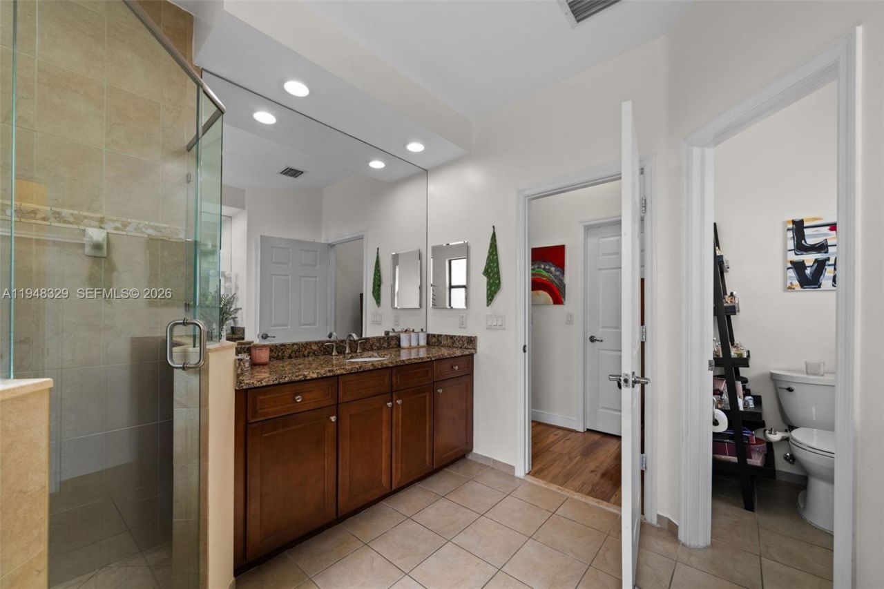 8658 NW 99th Path , Doral, FL 33178 Photo