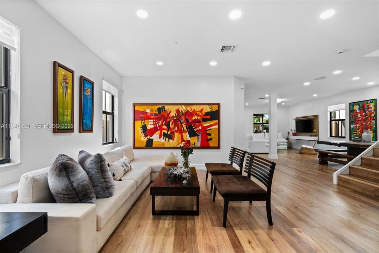 8658 NW 99th Path , Doral, FL 33178 Photo