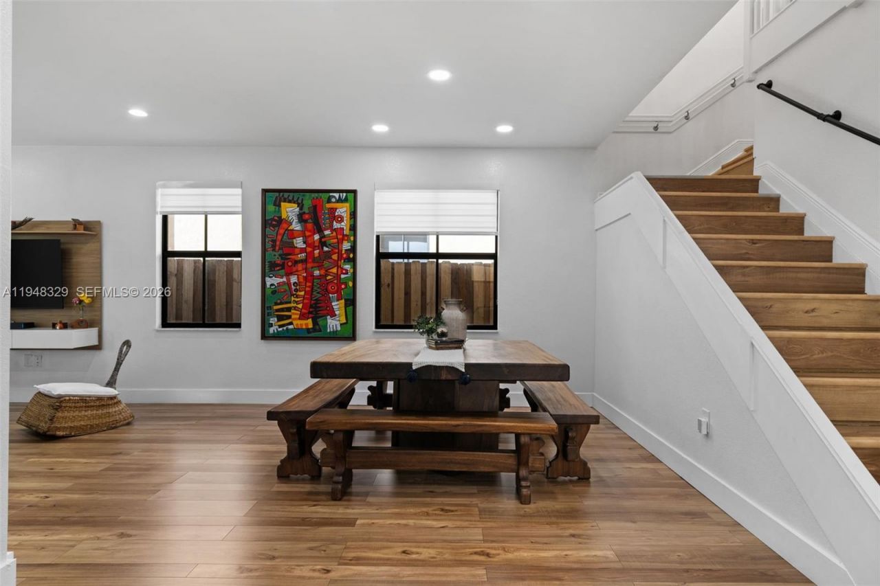 8658 NW 99th Path , Doral, FL 33178 Photo