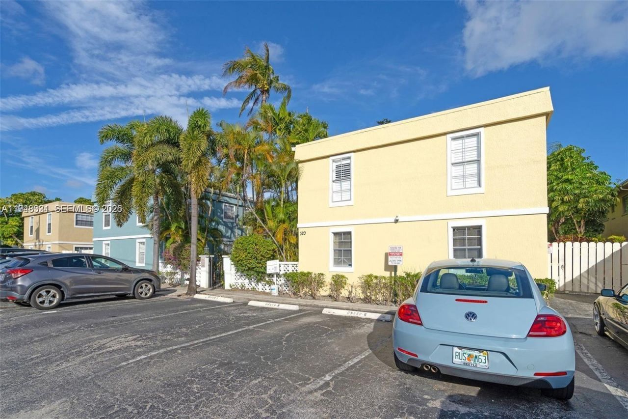 320 SE 10th Ave, Unit D, Pompano Beach, FL 33060 Photo