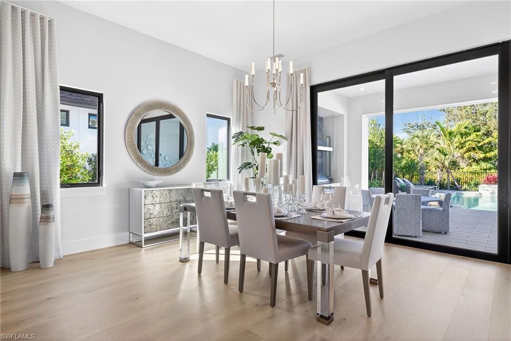 2051 Cambridge Park Dr, Naples, FL 34109 Photo