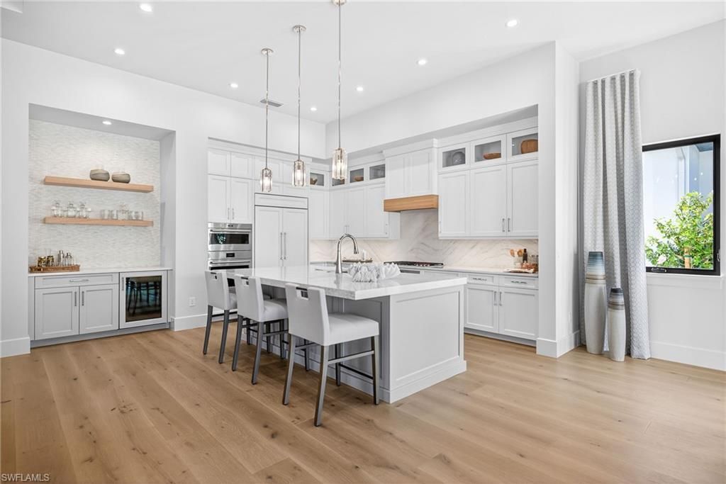 2051 Cambridge Park Dr, Naples, FL 34109 Photo