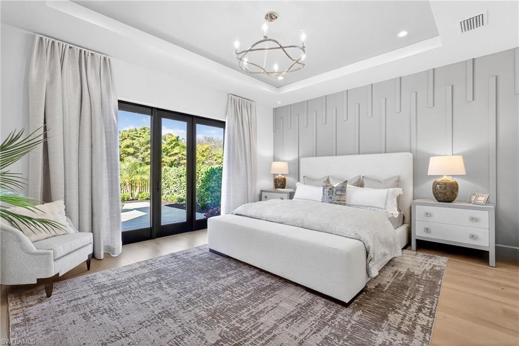 2051 Cambridge Park Dr, Naples, FL 34109 Photo