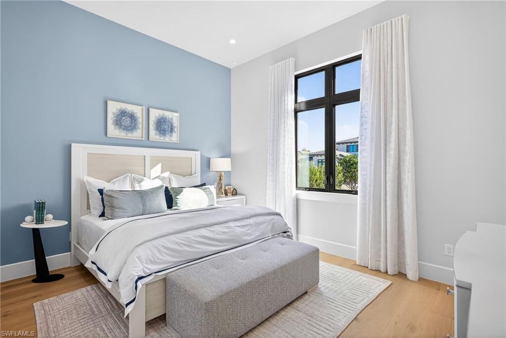 2051 Cambridge Park Dr, Naples, FL 34109 Photo