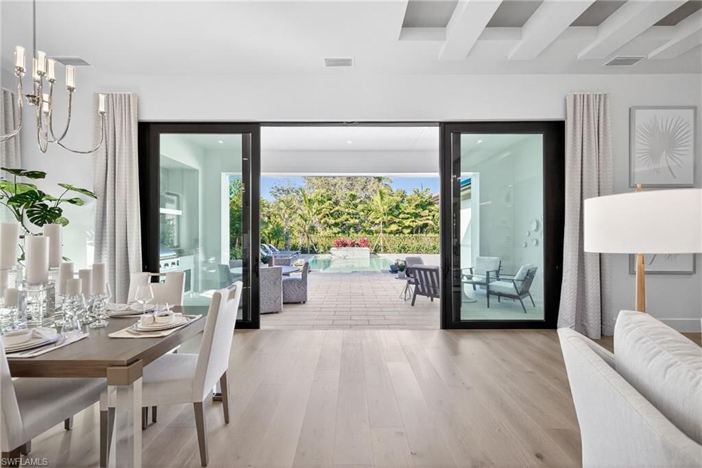 2051 Cambridge Park Dr, Naples, FL 34109 Photo