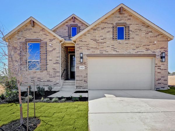 1921 Pining Street, New Braunfels, TX 78132