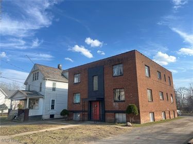 300-306 Scott Street NE, Warren, OH 44483