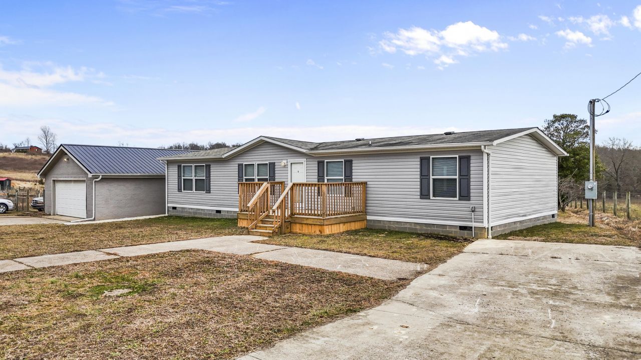 1043 Pickshein Road, Owingsville, KY 40360 Main Photo